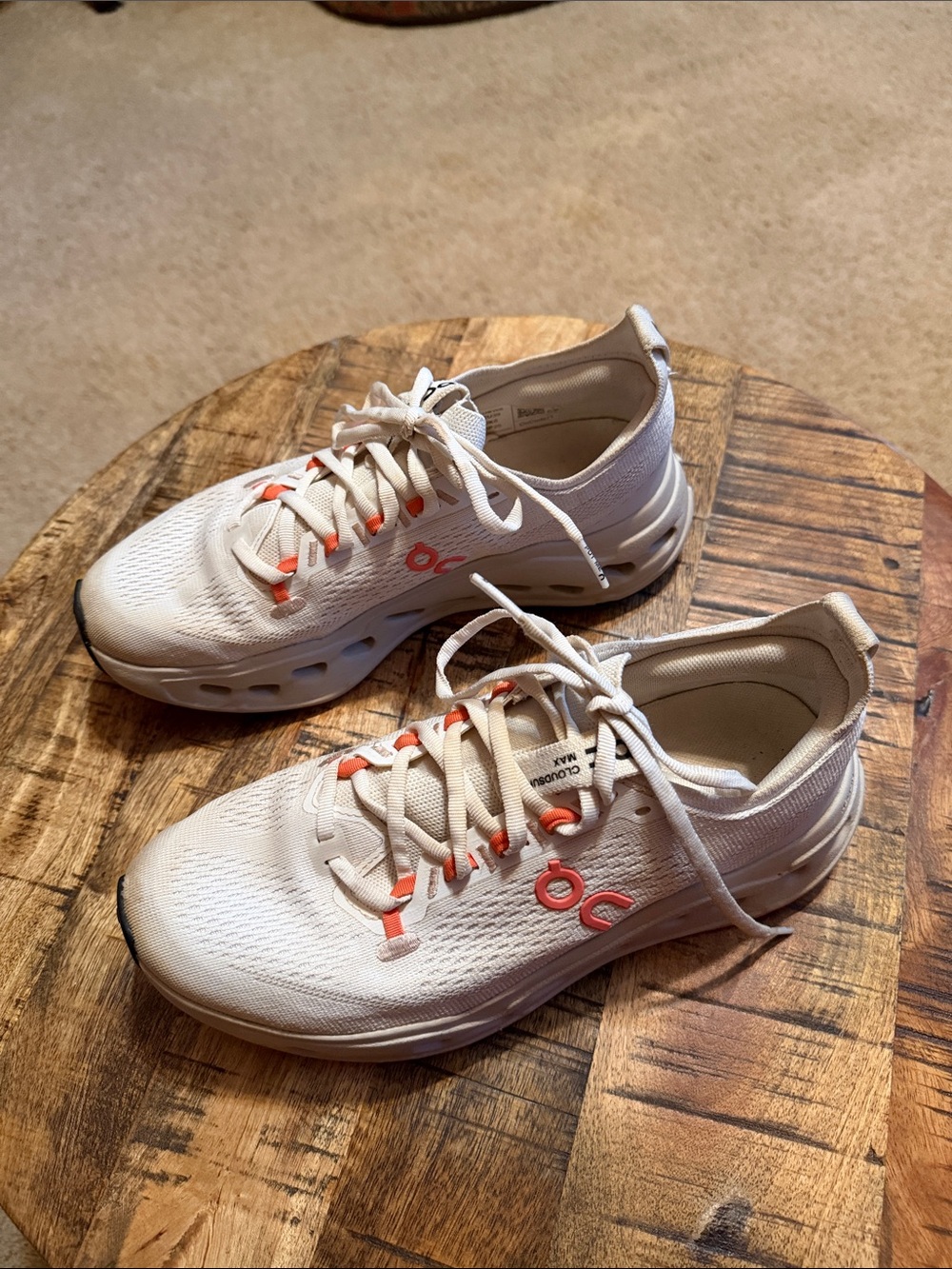 On Cloudsurfer Max Women’s size 8